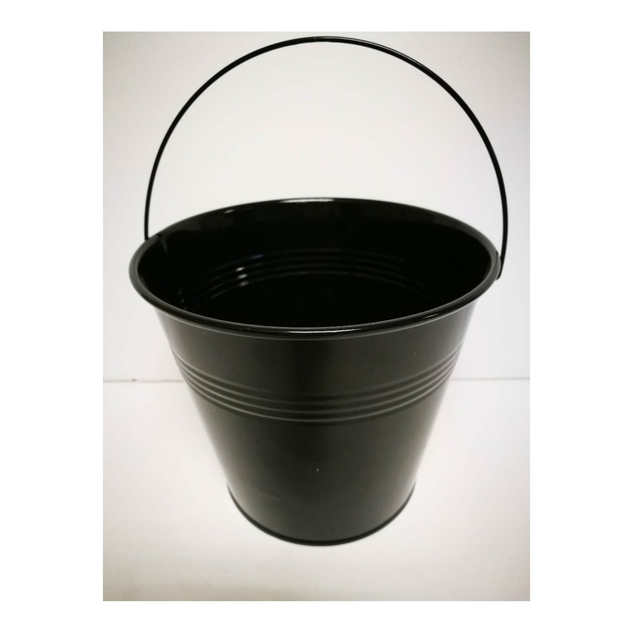 (c) 5" Bucket Medium Black