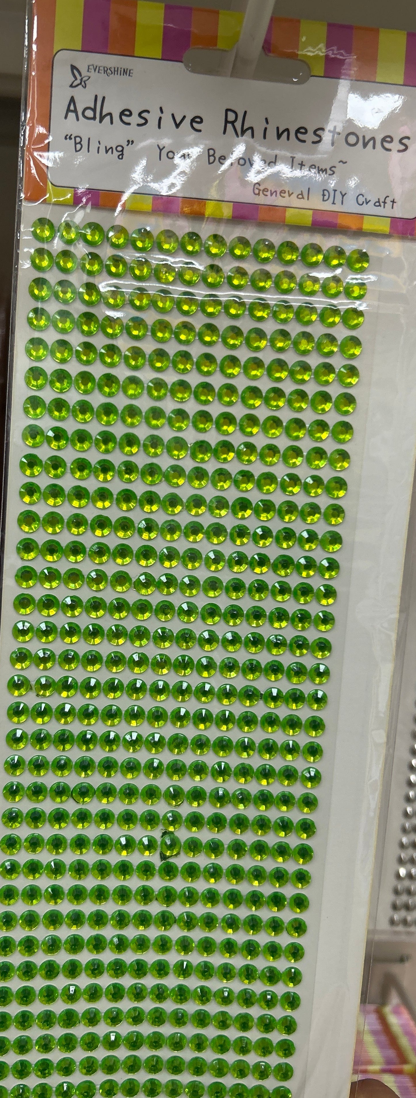 Lámina de diamantes de imitación verde manzana