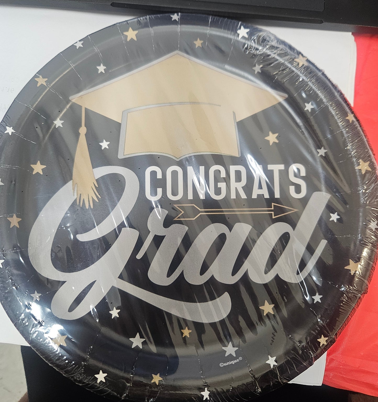 Stars & Caps Graduation 9" plate 8ct