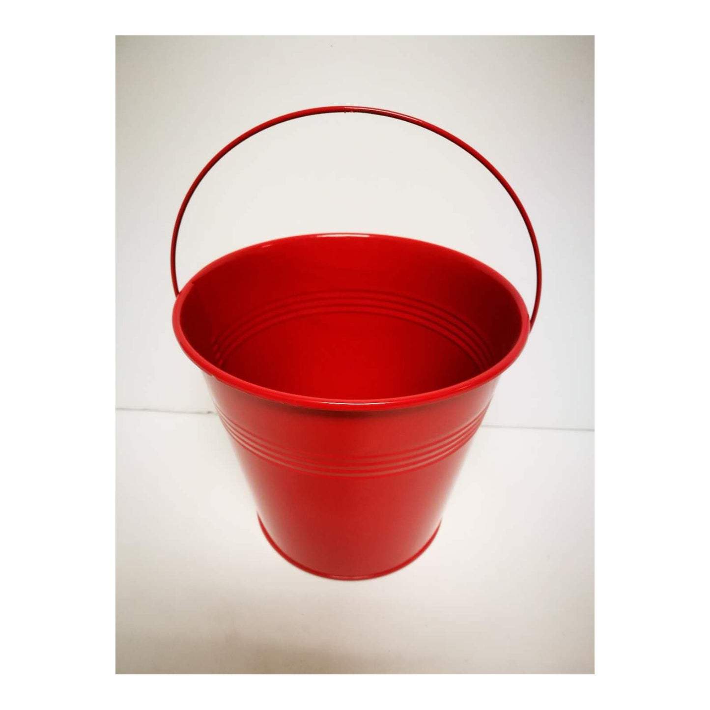 (c) 5" Bucket Medium Red