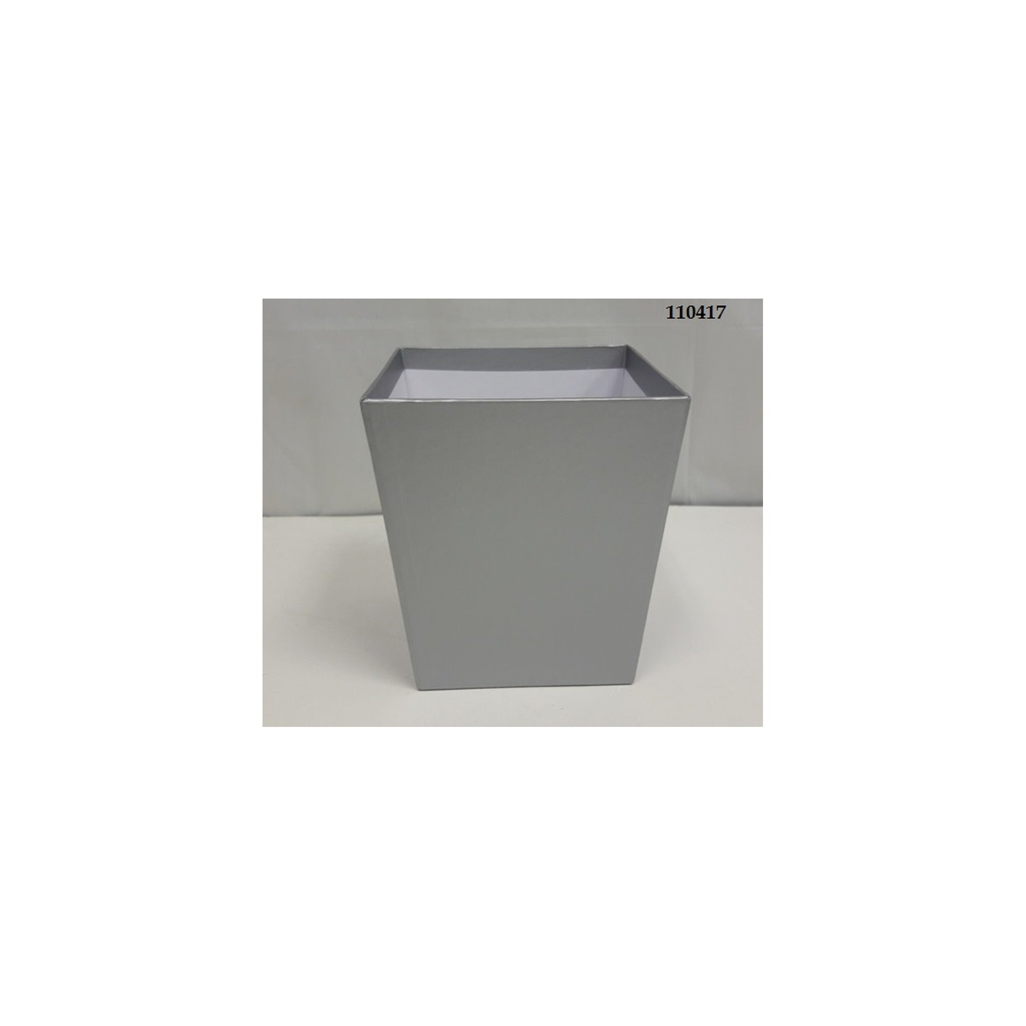 (c) Centerpiece Box Silver