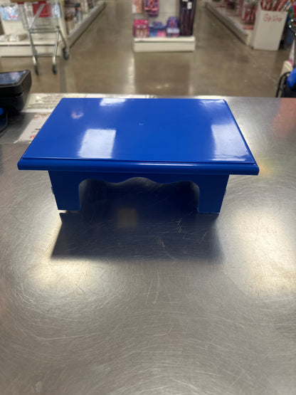 Plastic Treat Stand Riser-Royal Blue