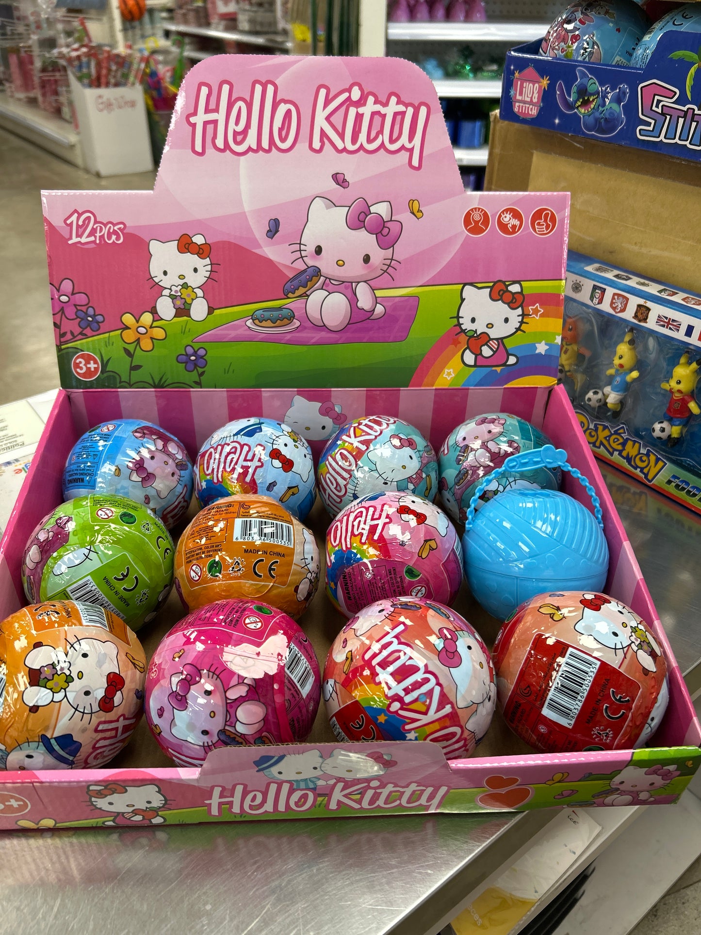 Hello Kitty Surprise Ball
