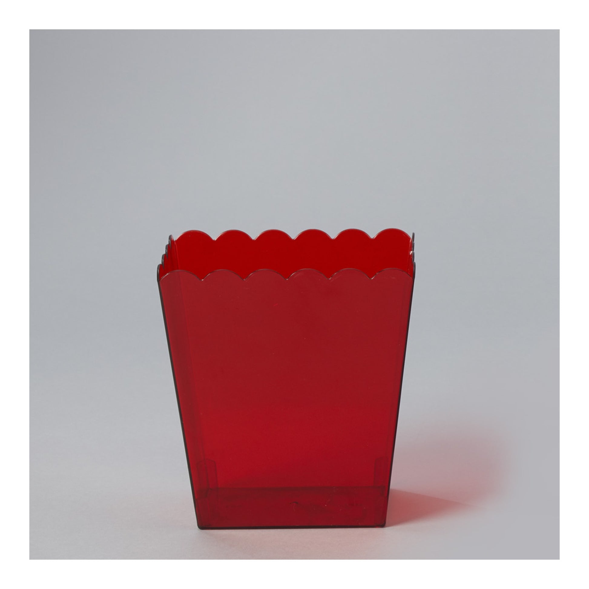 6" Plastic Scalloped Container Red