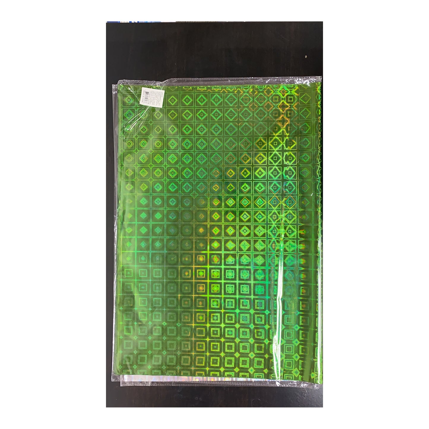 (c) Holographic Paper Emerald 50ct