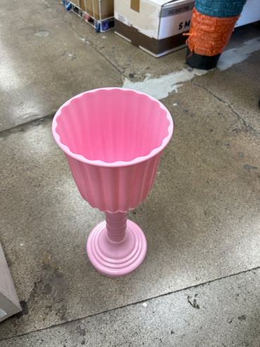 Macetero tipo urna de plástico - rosa