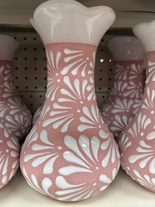 Florero Rosa Con Relieve Blanco
