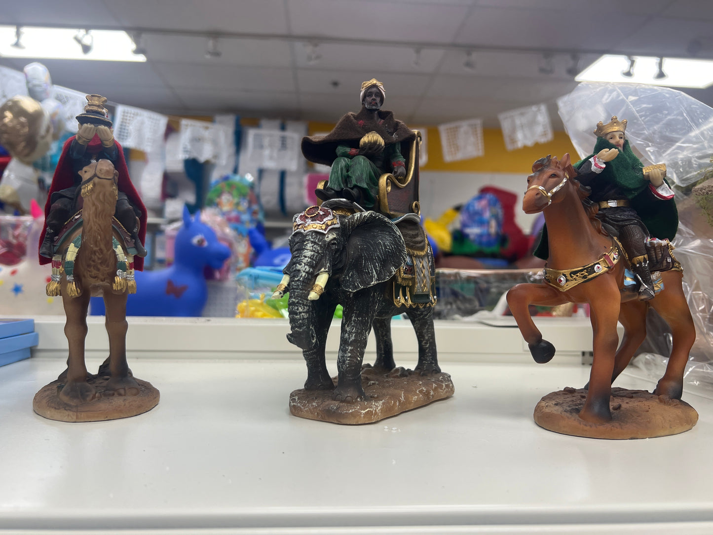 Set de 3 Reyes Magos de 8"