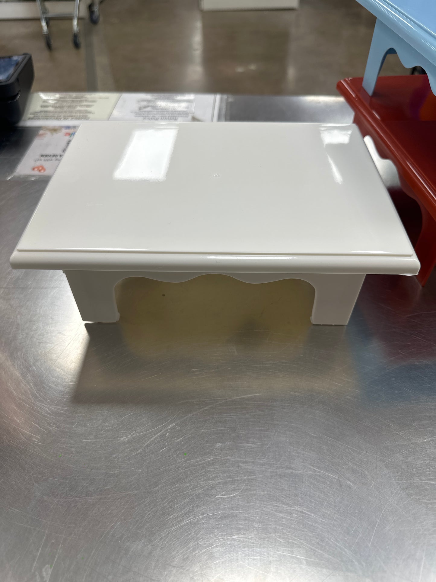 Elevador de plástico para dulces - Blanco