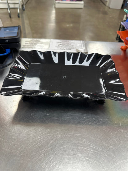 Plastic Scalloped Treat Stand-Black